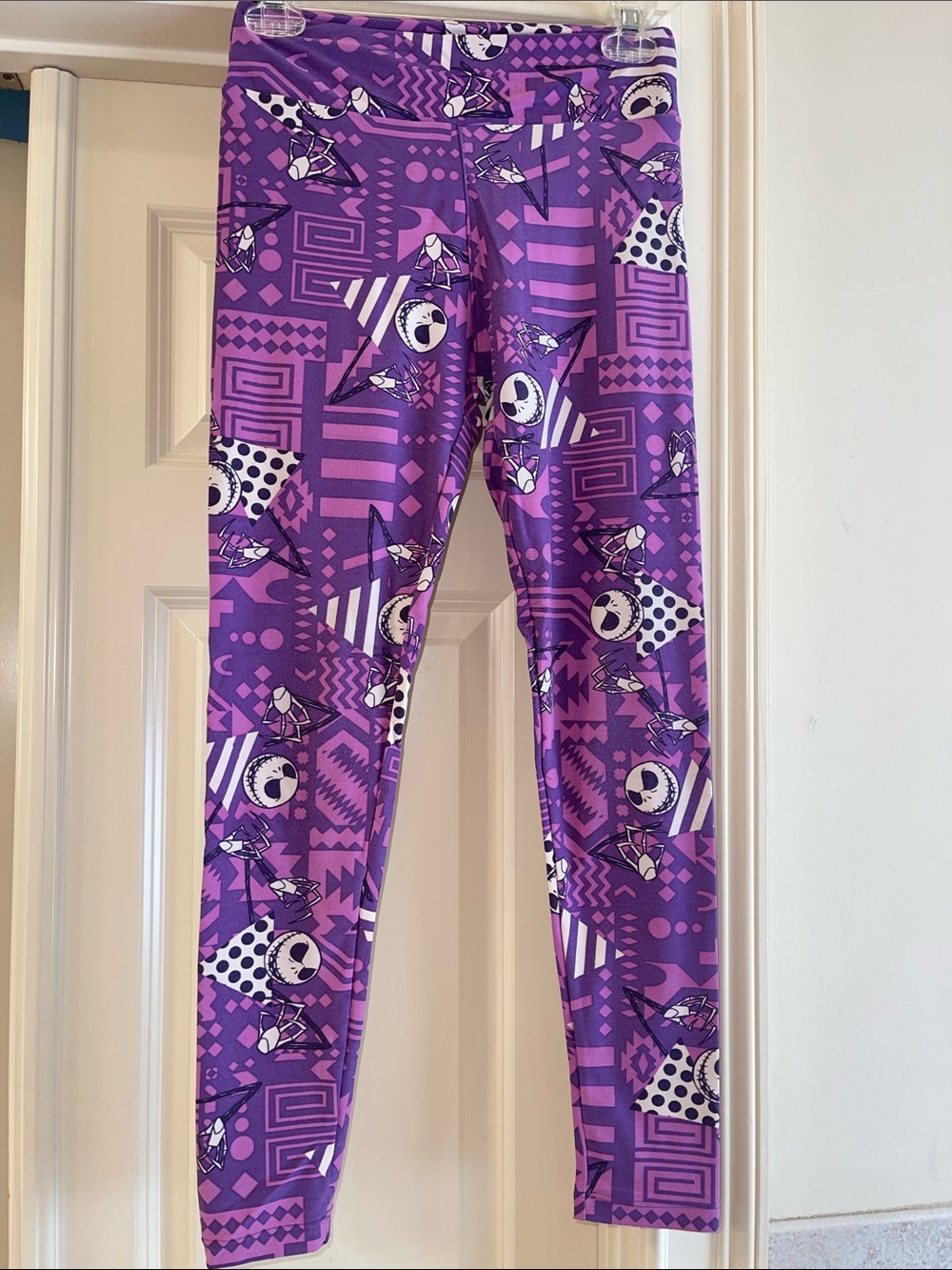Women’s LuLaRoe Purple Nightmare Before Christmas Leggings